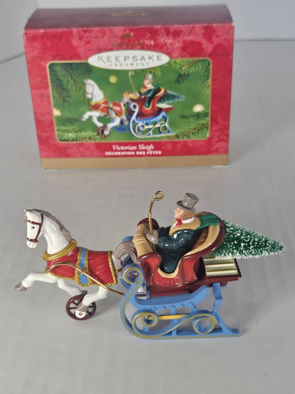 2001 Hallmark Keepsake Ornament "Victorian Sleigh" Die Cast Metal Horse Box